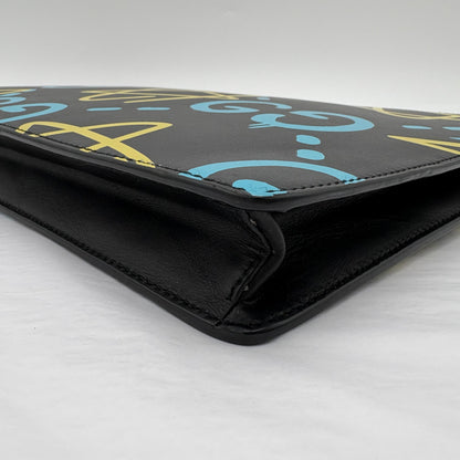 Gucci GG Ghost Pouch Graffiti