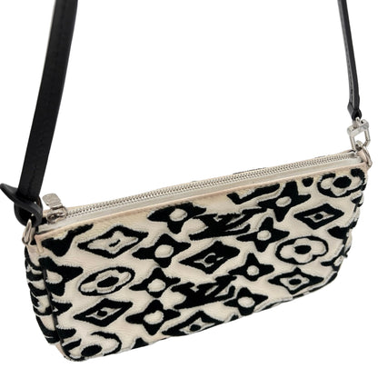LOUIS VUITTON Pochette NM Limited Edition Urs Fischer