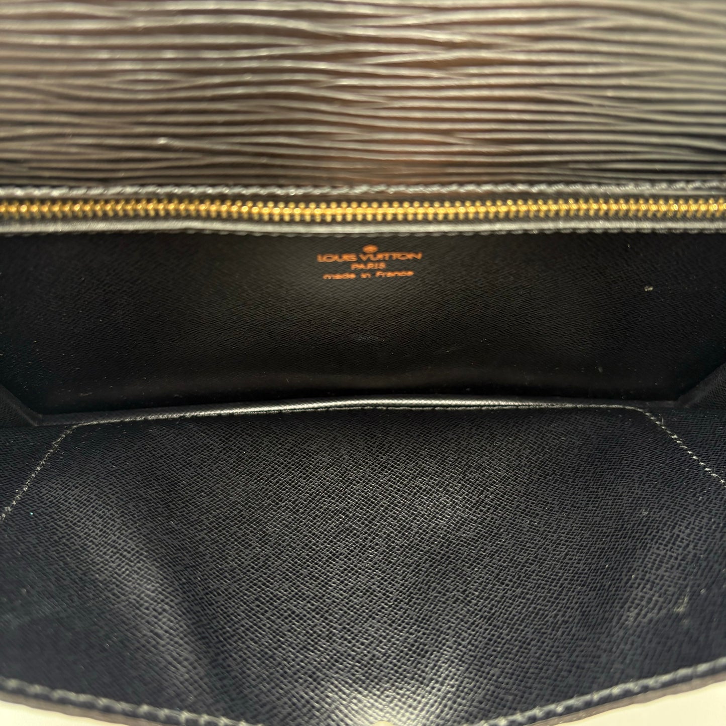 1992 Louis Vuitton Epi Sac Biface