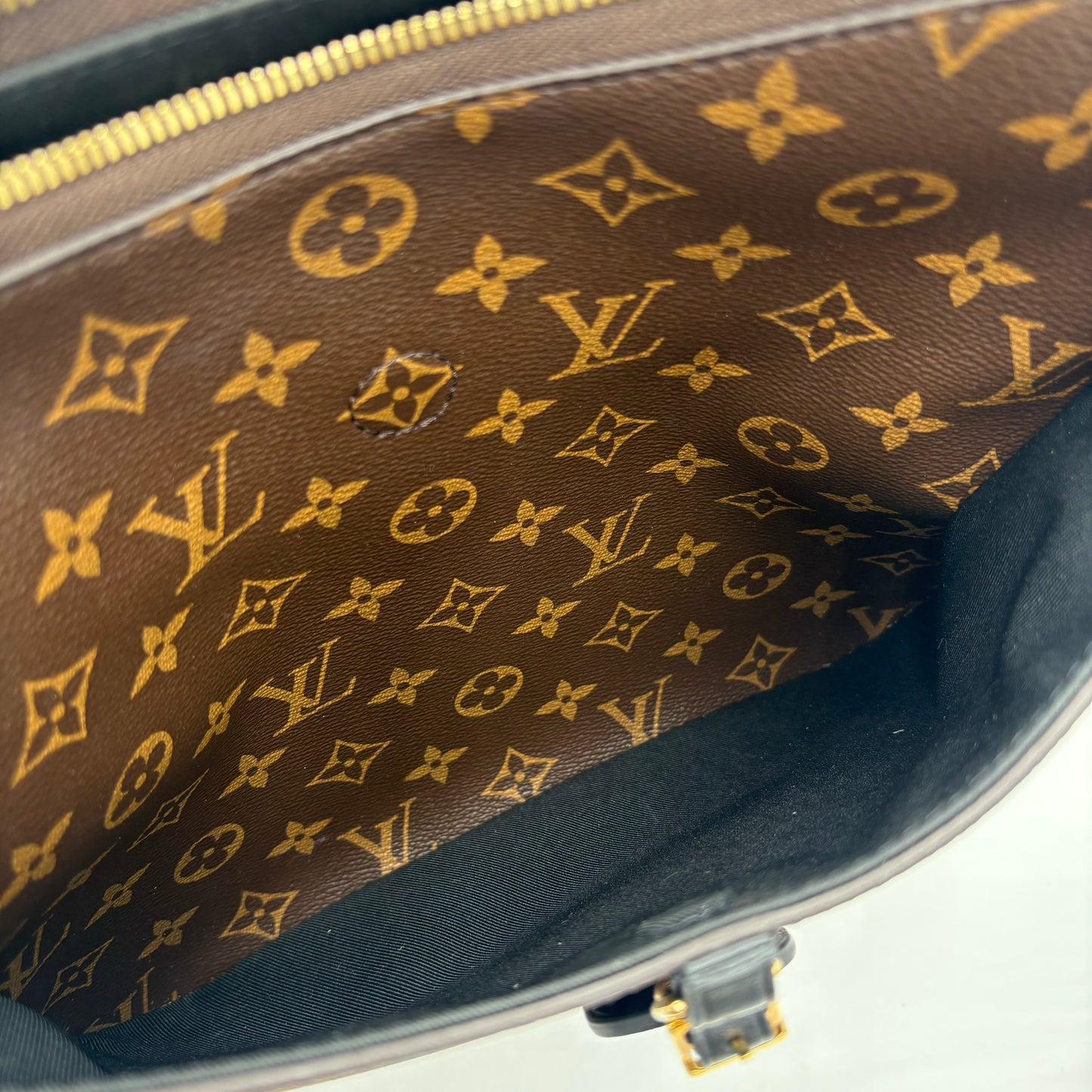 Louis Vuitton Odeon NM MM Monogram