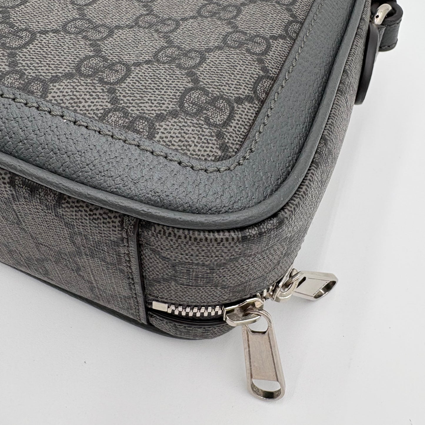 Gucci Ophidia Gray Black Supreme Crossbody bag