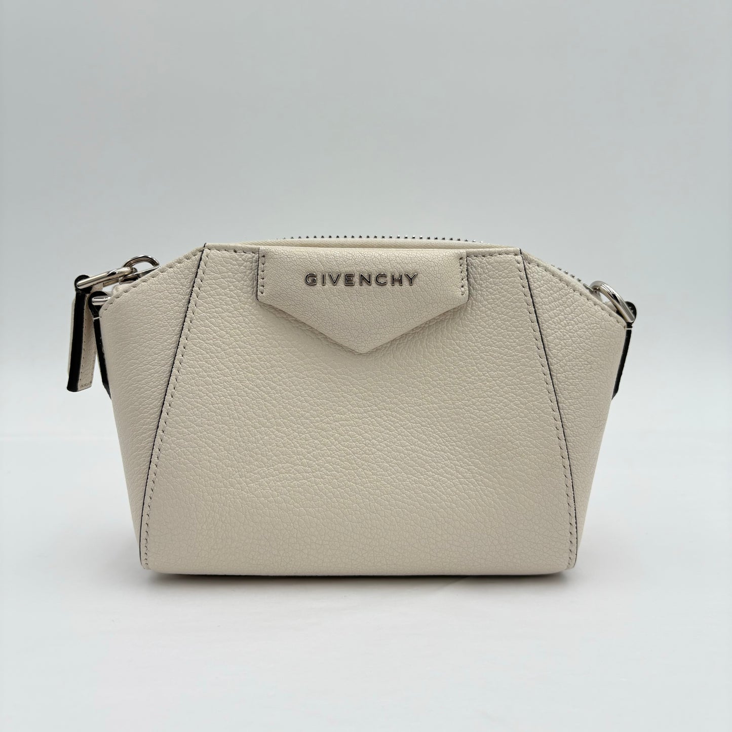 Givenchy  Nano Antigona Bag in Grained Leather
