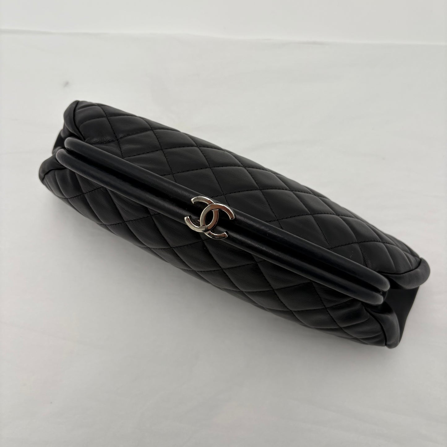 2006-08 Chanel Quilted Lambskin Timeless Kisslock Clutch