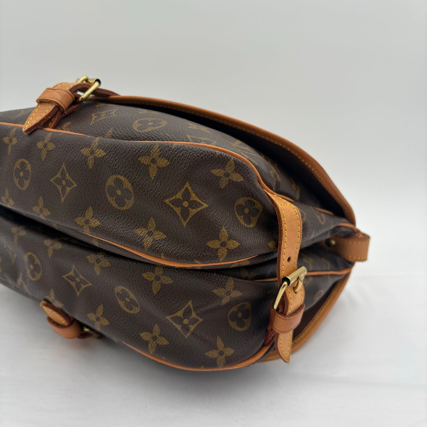 2002 Louis Vuitton Saumur 30 Monogram