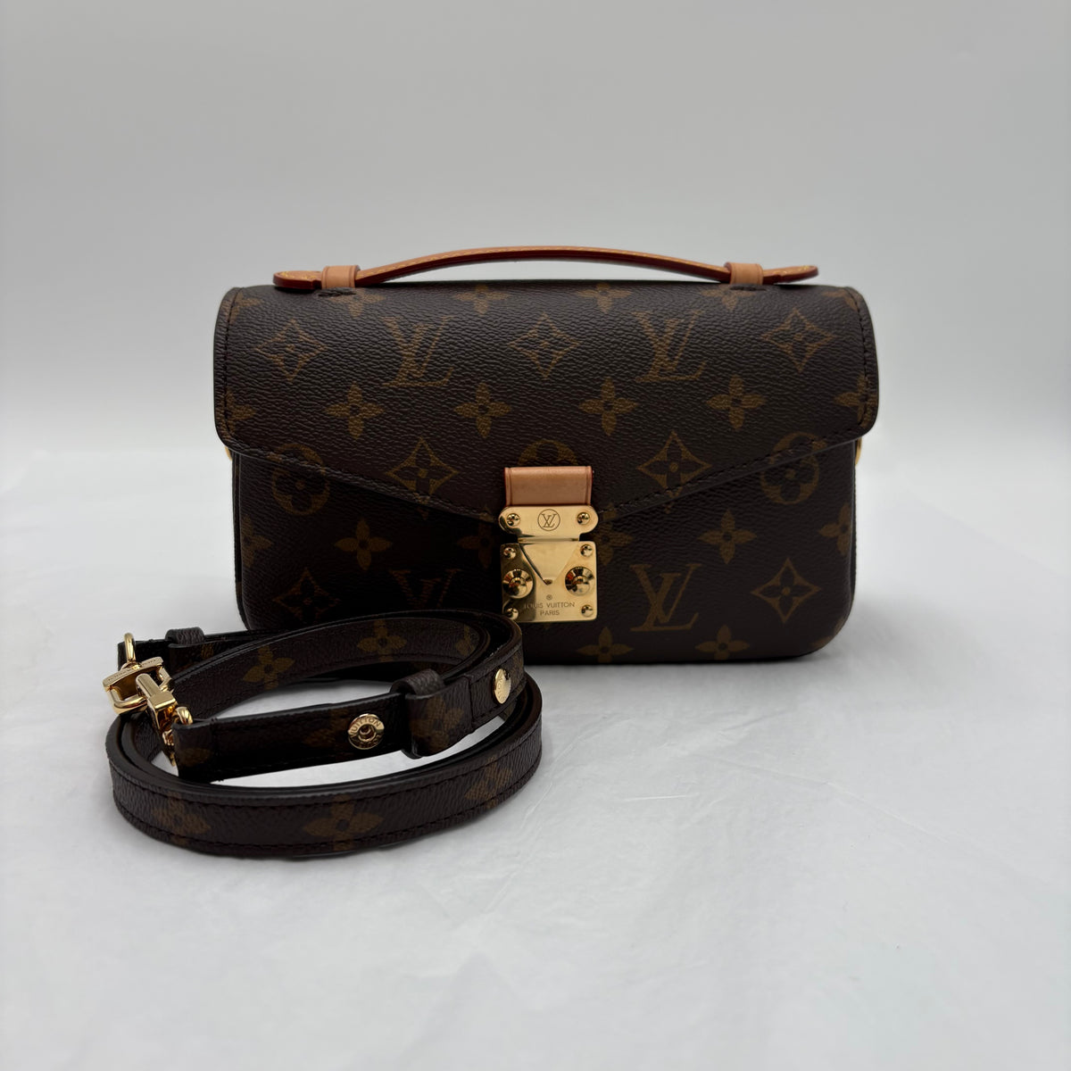 Louis Vuitton East West Metis Monogram