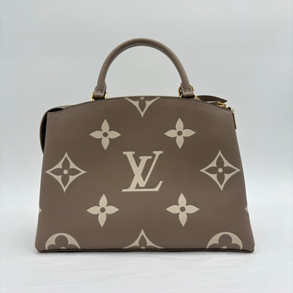 Louis Vuitton Petit Palais Giant Monogram