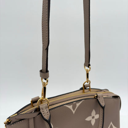 Louis Vuitton Petit Palais Giant Monogram