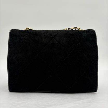 1986-88 Chanel Suede Diamond Stitch Flap Bag