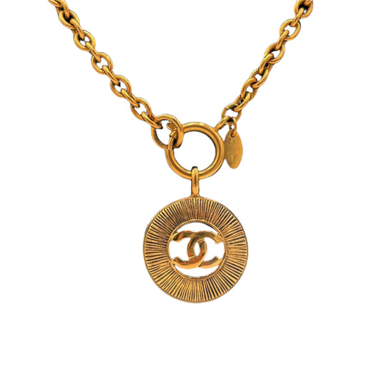 1990's Chanel CC Coco Round Necklace