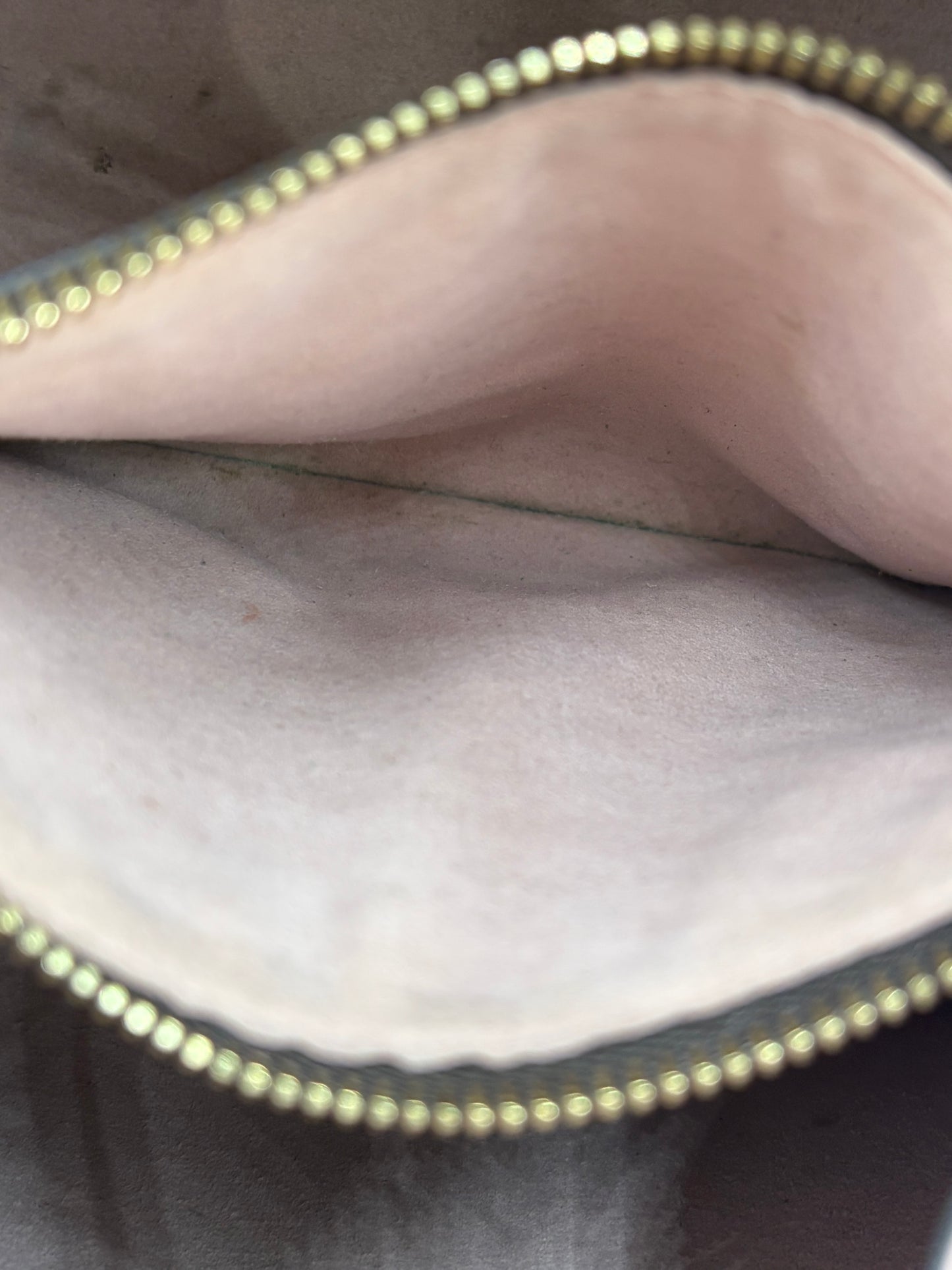 Louis Vuitton NeoNoe MM Monogram/Pink