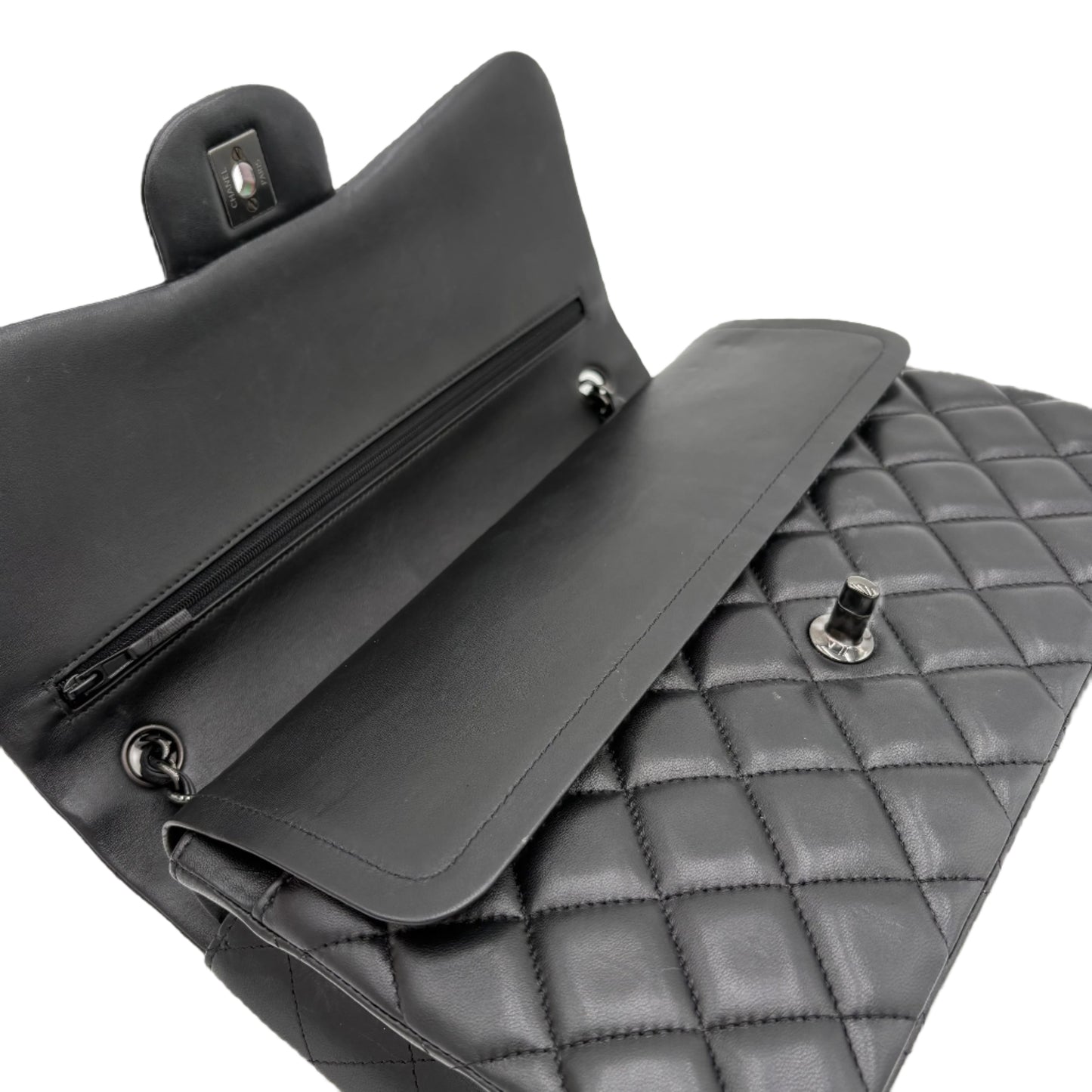 2022 Chanel So Black Jumbo Bag-Lambskin : Jumbo