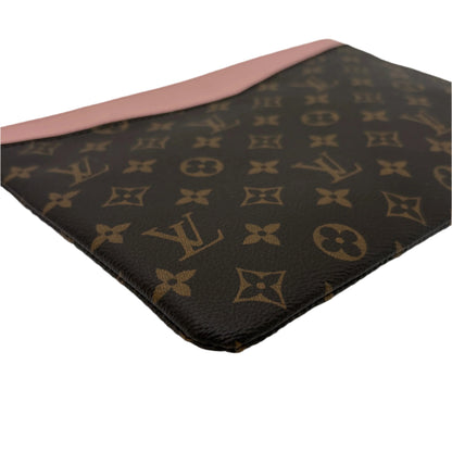 Chipped Louis Vuitton Monogram Daily Pouch
