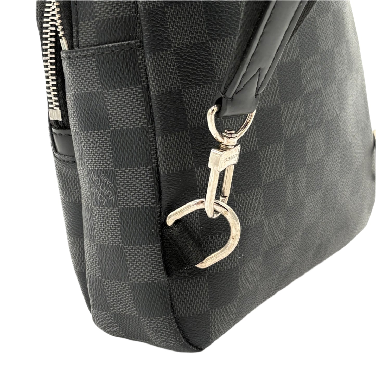 Louis Vuitton Avenue Sling Bag