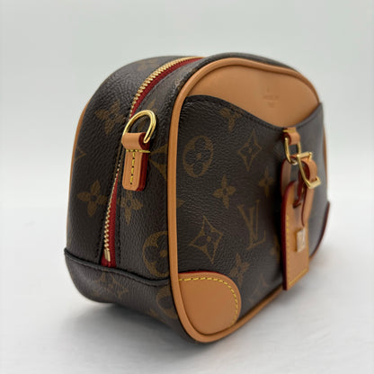 Chipped Louis Vuitton Deauville Mini