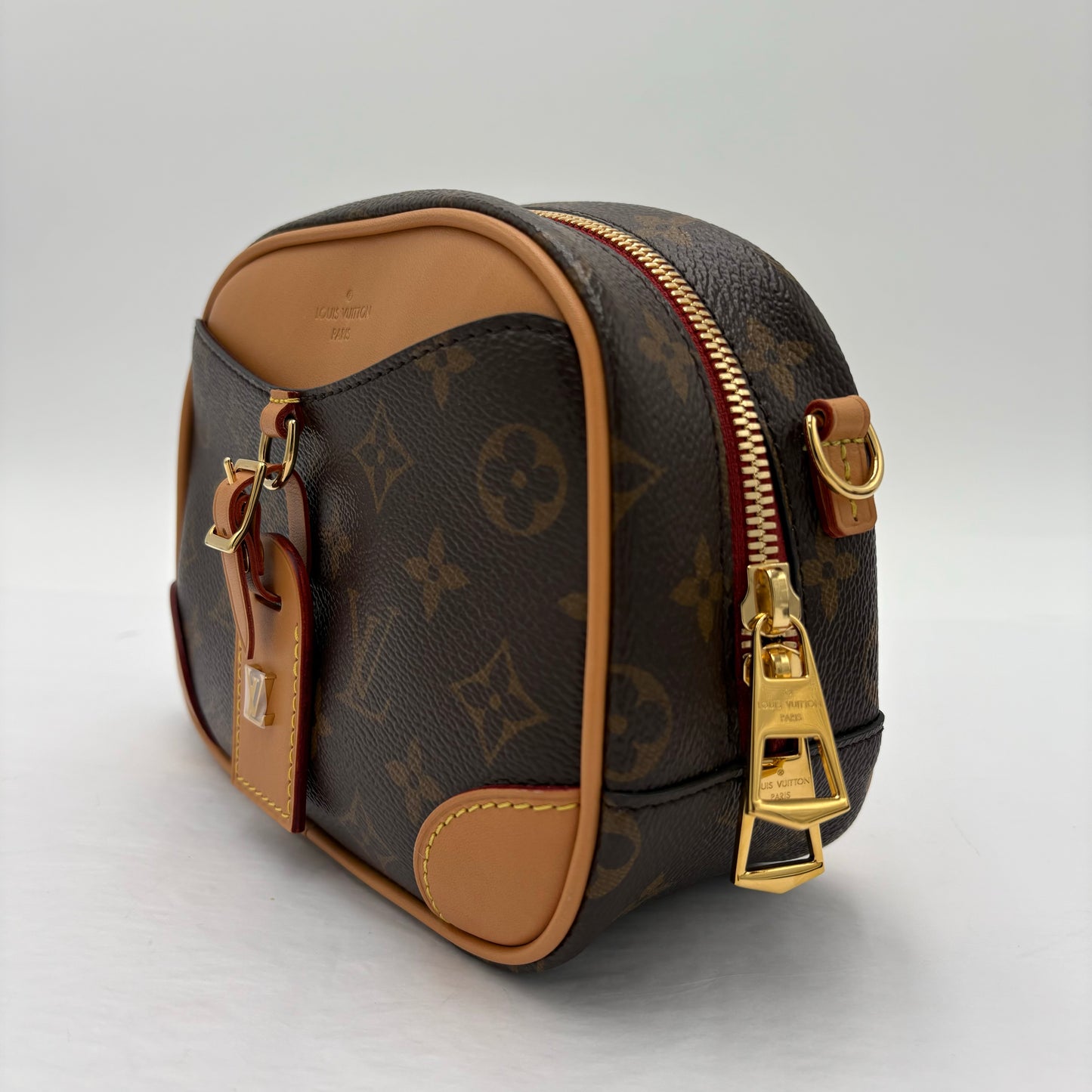 Chipped Louis Vuitton Deauville Mini