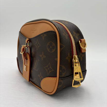 Chipped Louis Vuitton Deauville Mini