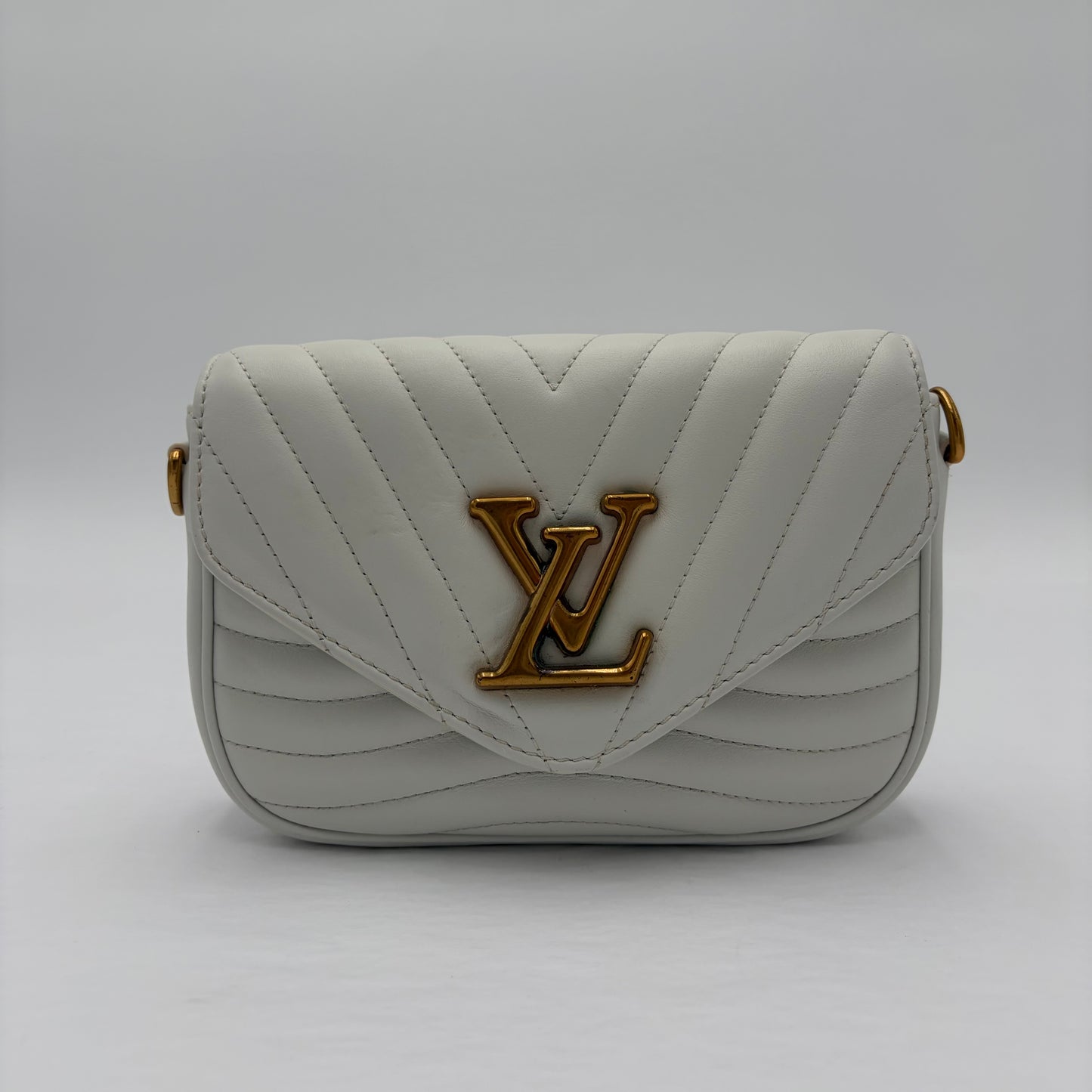 2020 Louis Vuitton New Wave Pochette