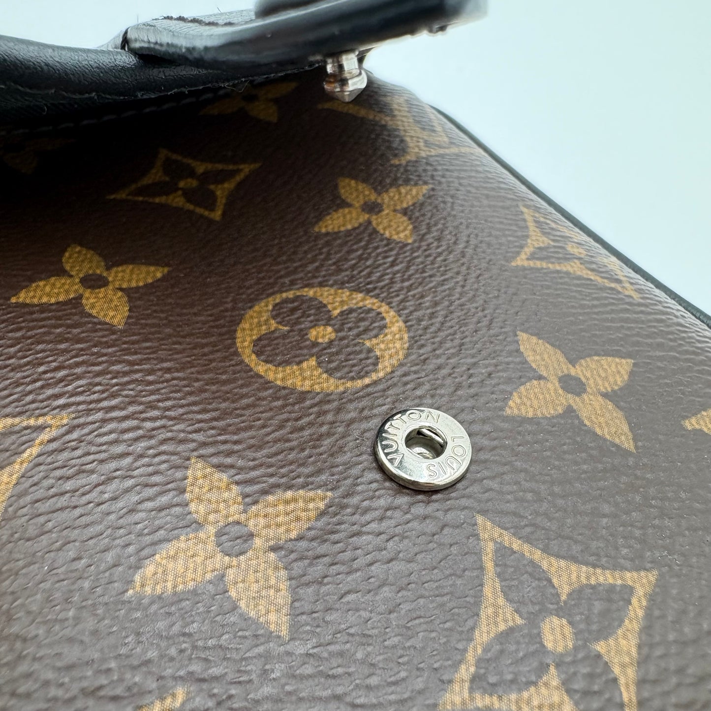 Louis Vuitton Christopher Wearable Wallet