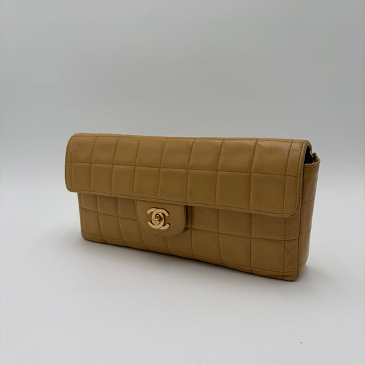 2000-02 Chanel East West Chocolate Bar