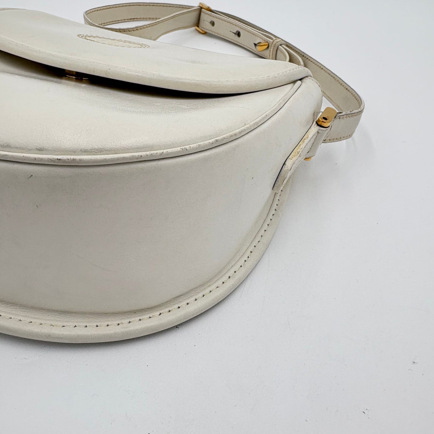 Vintage White Leather Gucci Crossbody
