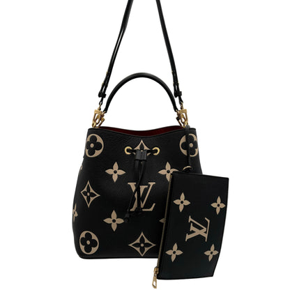 Louis Vuitton NéoNoé MM Giant Monogram