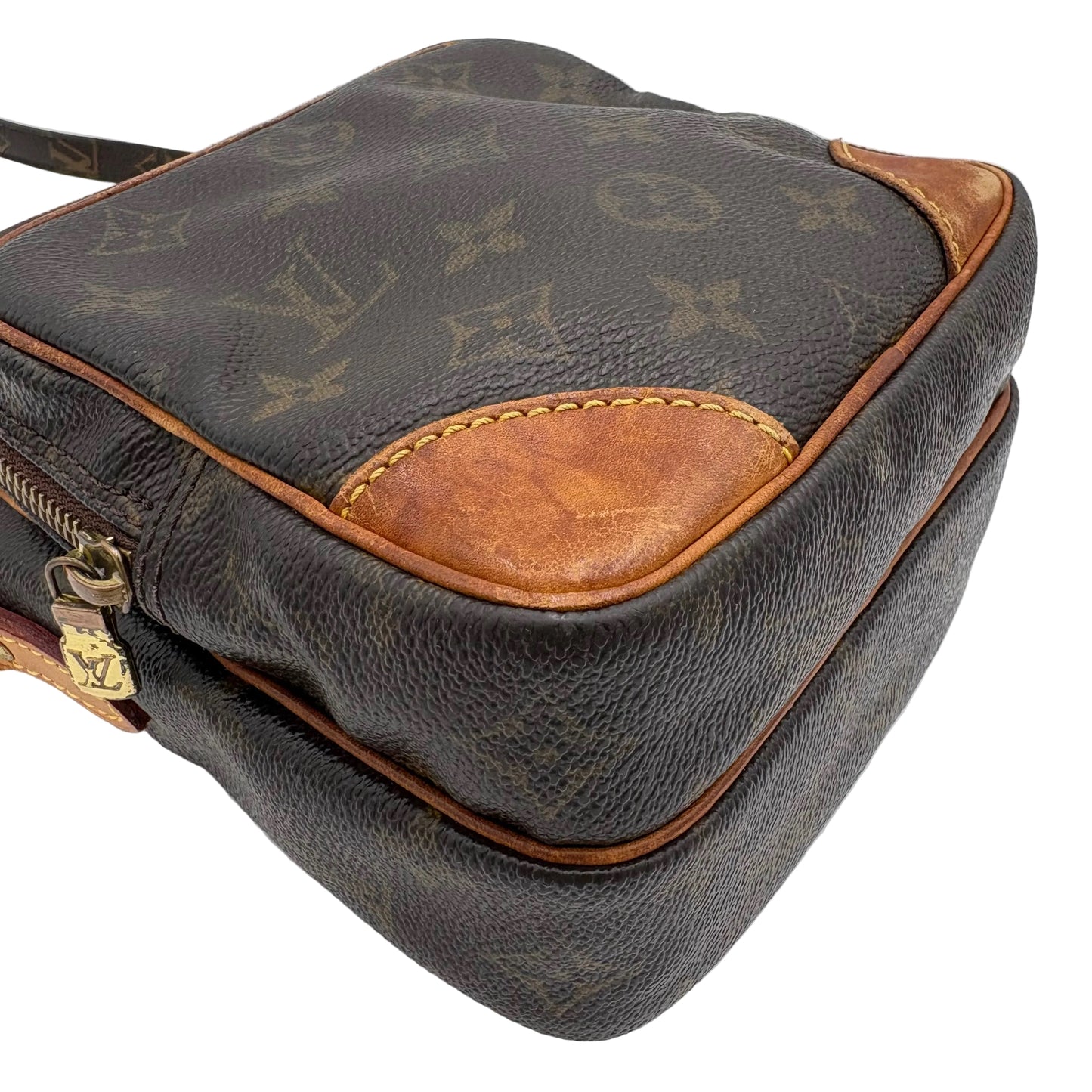 2002 Louis Vuitton Amazone Crossbody Bag