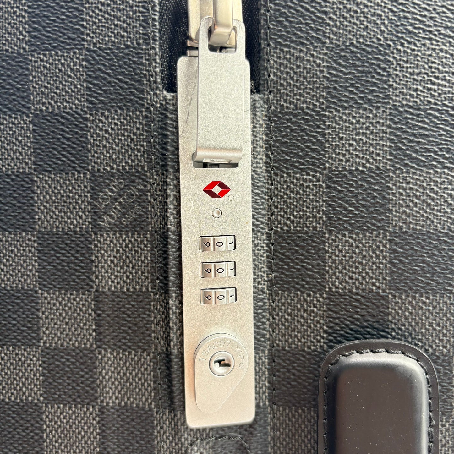 Louis Vuitton Horizon Rolling-Damier : 55