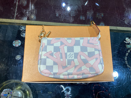 2017 Louis Vuitton Tahitienne Mini Pochette