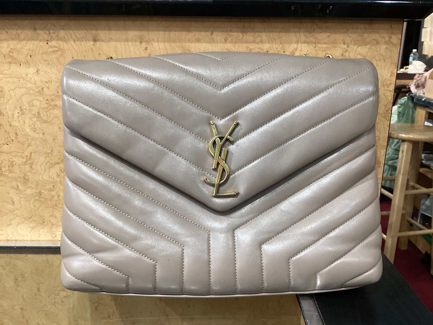 Saint Laurent Loulou Medium Beige