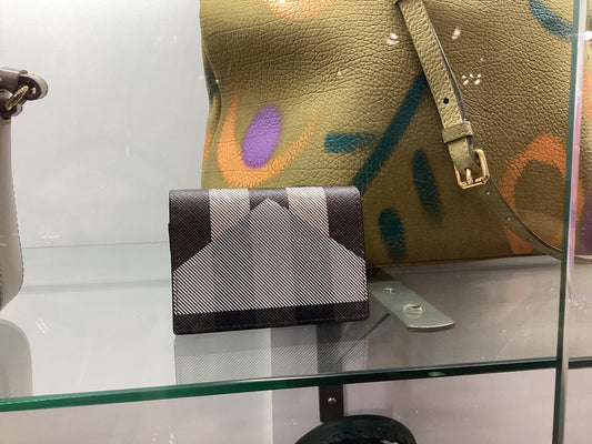 NWOT Burberry Geometric Bifold Card Holder